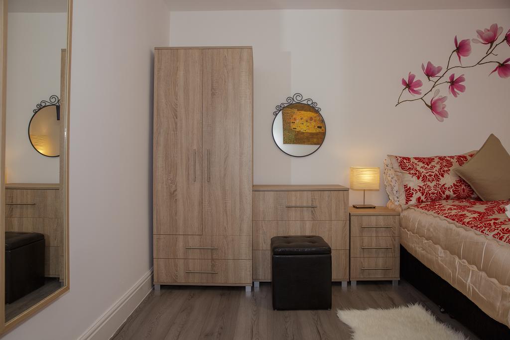 Gooseacre Rooms Харроу Номер фото